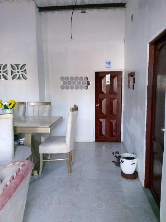 Chivo Gringo's House - 5
