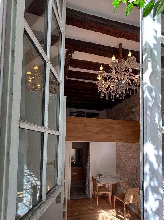 Romantique petit duplex au cœur du Marais - 3