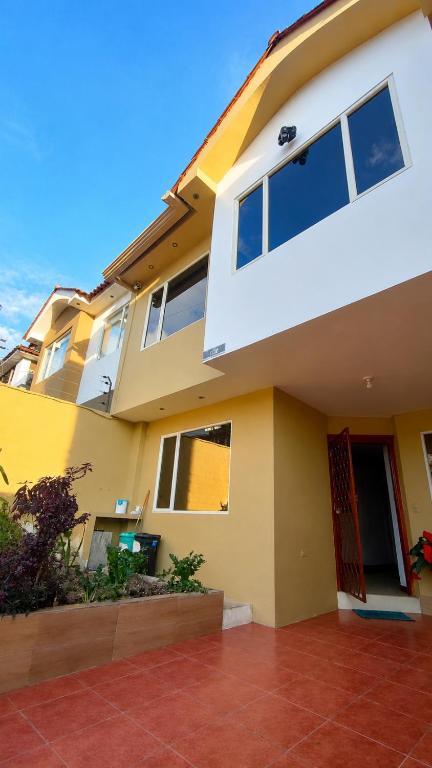 Casa Residencial Familiar - 4