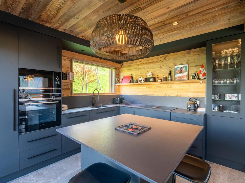 Chalet 5★, Hammam, 200 m des pistes, 10 pers, La Clusaz - FR-1-304-297 - 5