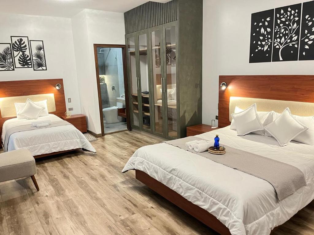 Hotel Sacha Golden - 2