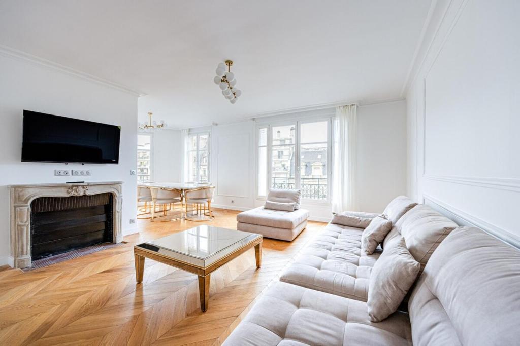 Avenue Montaigne - Champs Elysées - Unobstructed view - 1