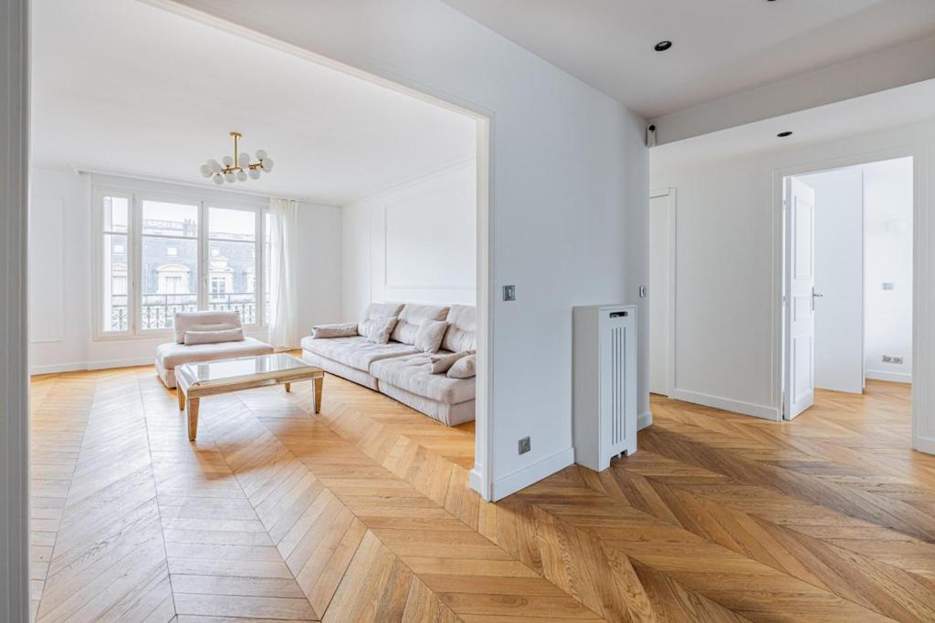 Avenue Montaigne - Champs Elysées - Unobstructed view - 5