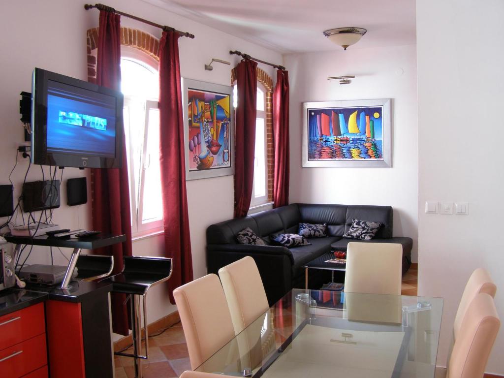 Split Artistic Apartments photo