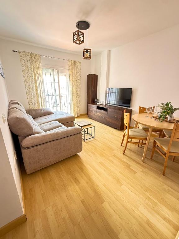 Central Apartment in Nerja with Pool and Parking - 3