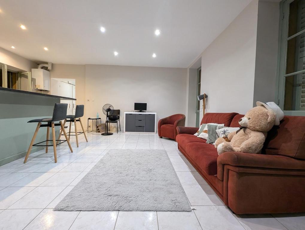 Chambre privée dans une résidence familiale - 1