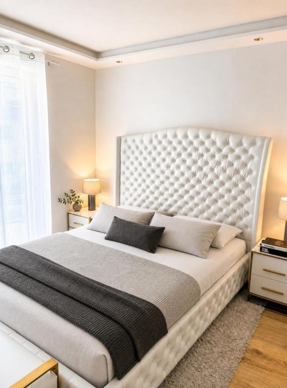 Beautiful new L apartment -15 min to Octoberfest - 5