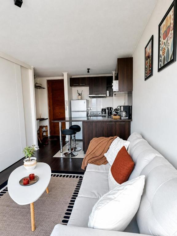 Metro UC and Lastarria Ideal location - 1