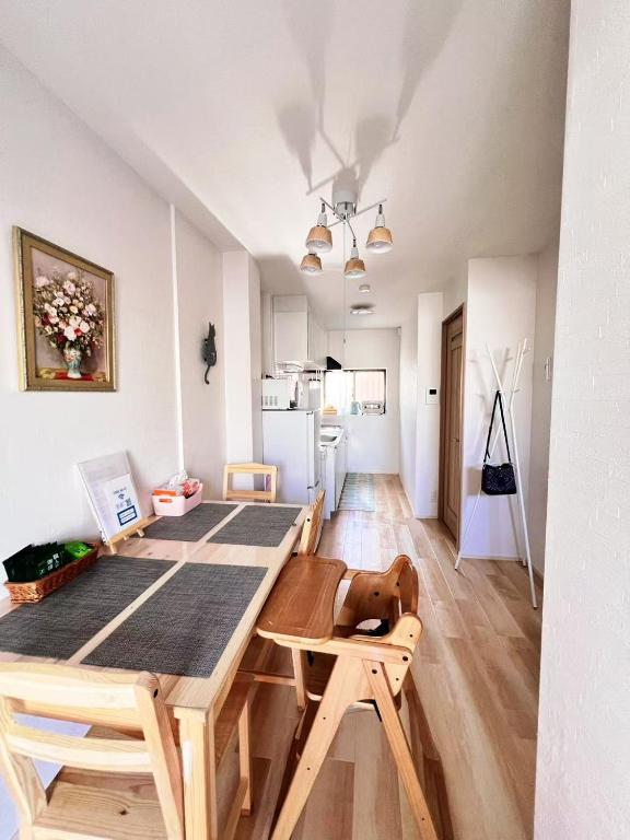 Entire House 4 Min from JR Kyobashi Station | Sleeps 7 | Renovated | Near Osaka Castle & USJ