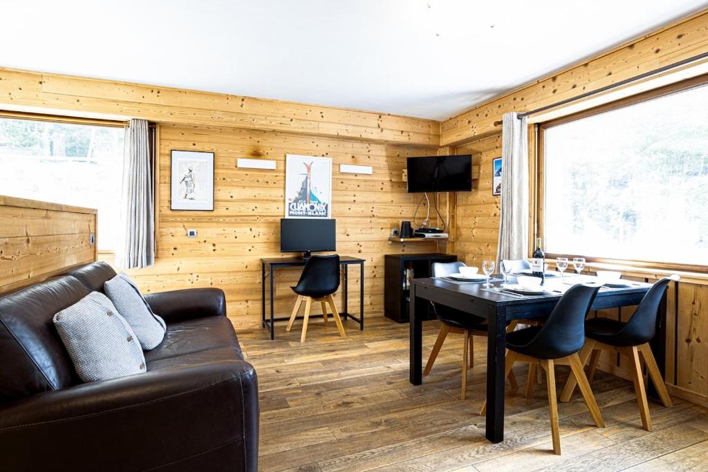 Barrats apt 3 - Mountain View & Great Location - 2