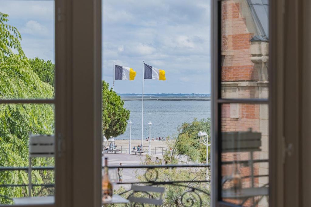 Sea view apartment - 2