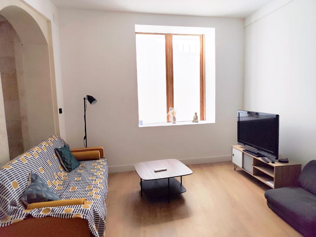 Grand T3 de 80 m2 avec terrasse FIBRE CLIM - gare & Arènes - DOG FRIENDLY - 2