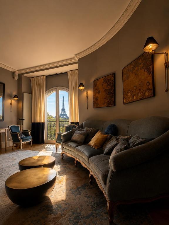 Luxe Private Suite - 4