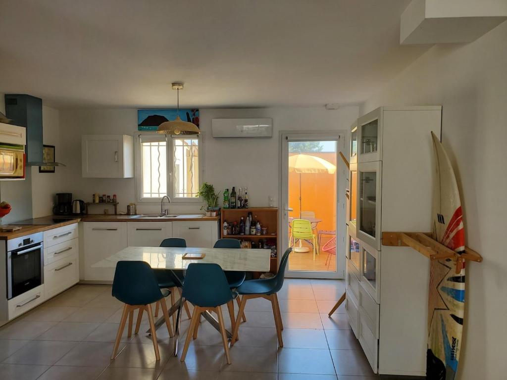Modern CARRO villa, seaside, COTE BLEUE - 5