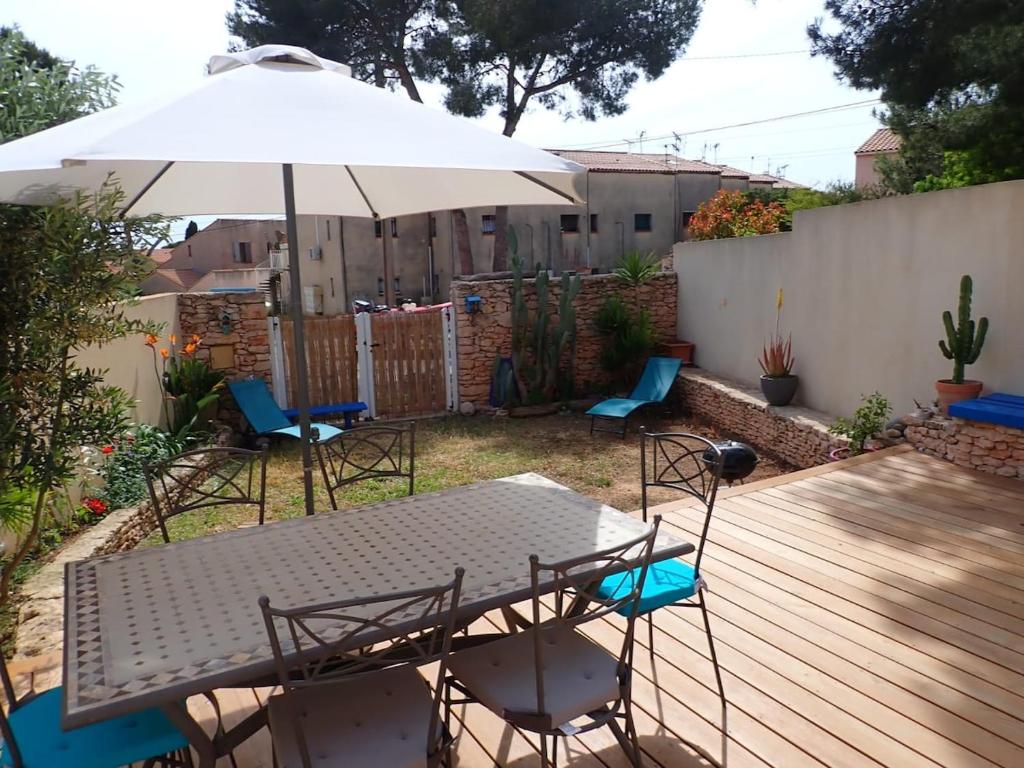 Modern CARRO villa, seaside, COTE BLEUE - 2