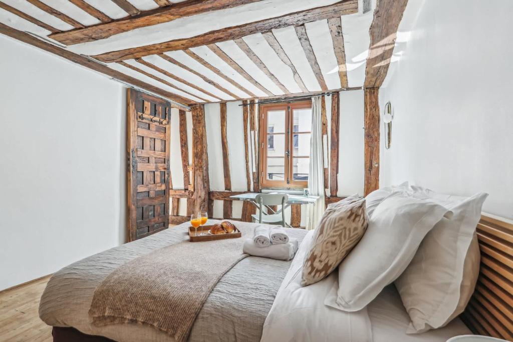 BnBNova - Chic 1BR Steps from the Louvre & Palais Royal & Opéra - 2