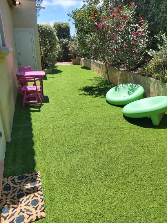 T3 air-conditioned , quiet garden, parking - 2