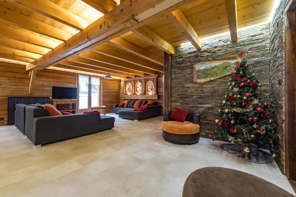 Chalet montagnard 15 personnes - proche du centre du village - 5