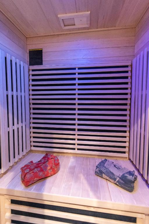 ZenKo Suite -Clim- Balnéo & Sauna privé - Hypercentre - 5