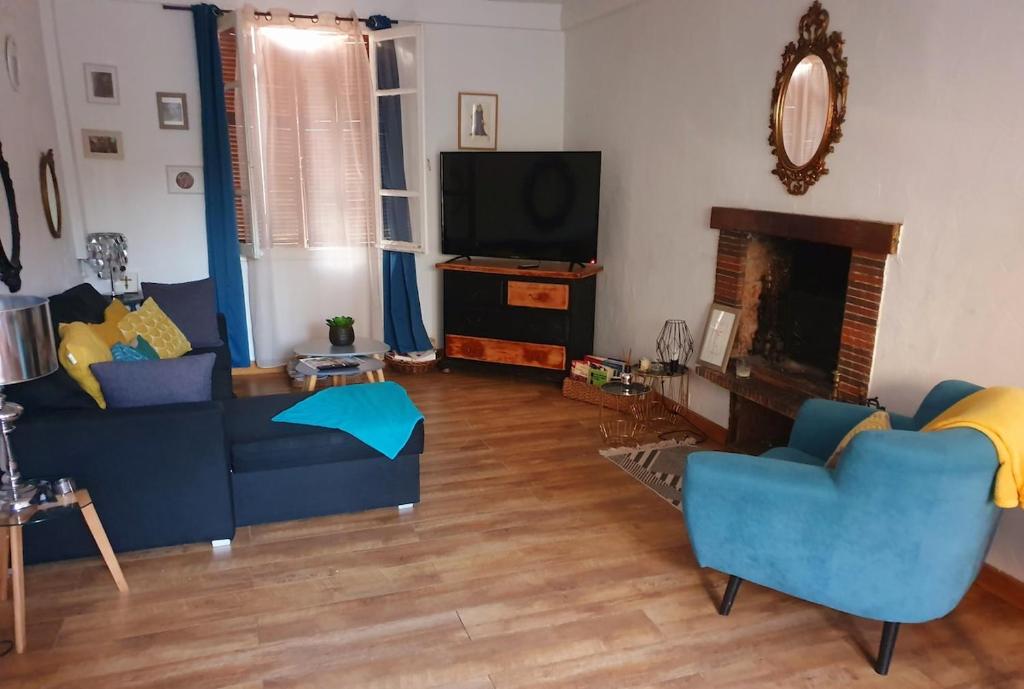 Ground floor apartment of a bucolic villa in town, garden et parking - 1
