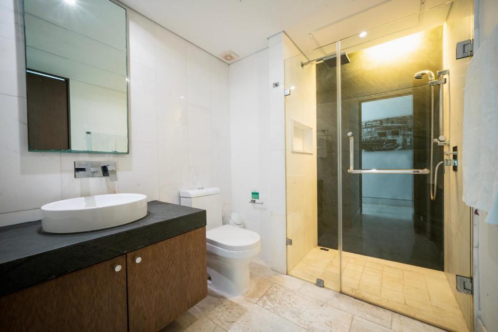 1BR Condo on Calle 38 - Pet Friendly, Pools & Gym - 2