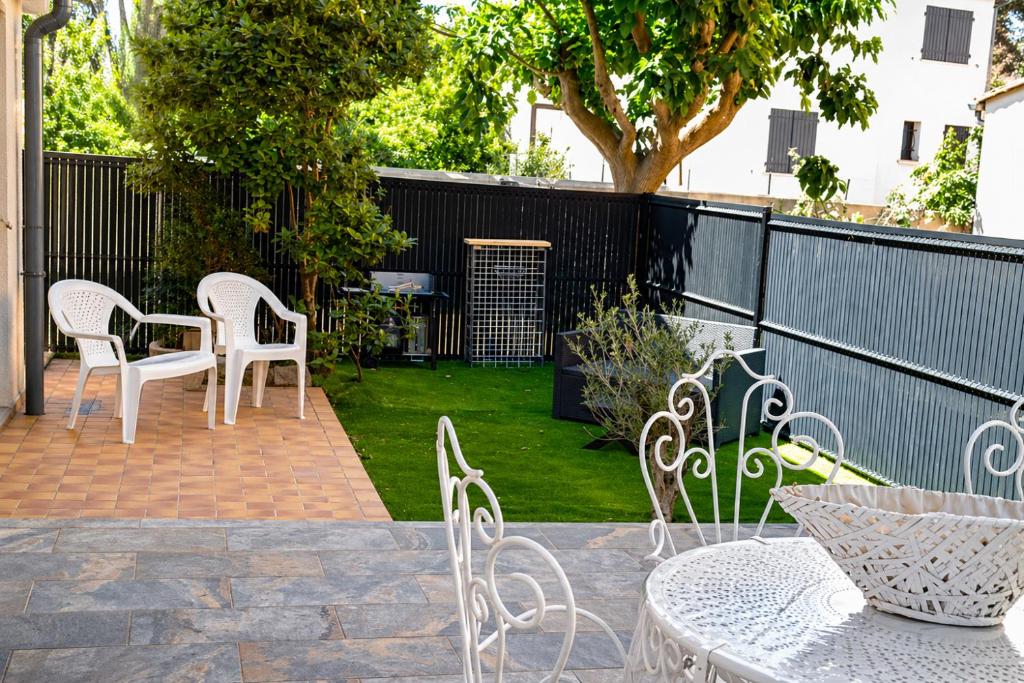 Villa climatisée, proche mer, 2 grands appartements indépendants, parking, WIFI - 2