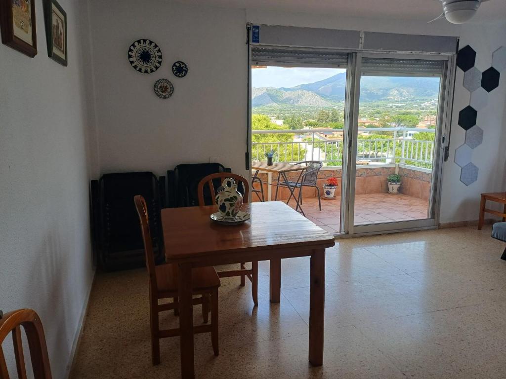 Spacious Apartment in Benicàssim with Mountain View - 3