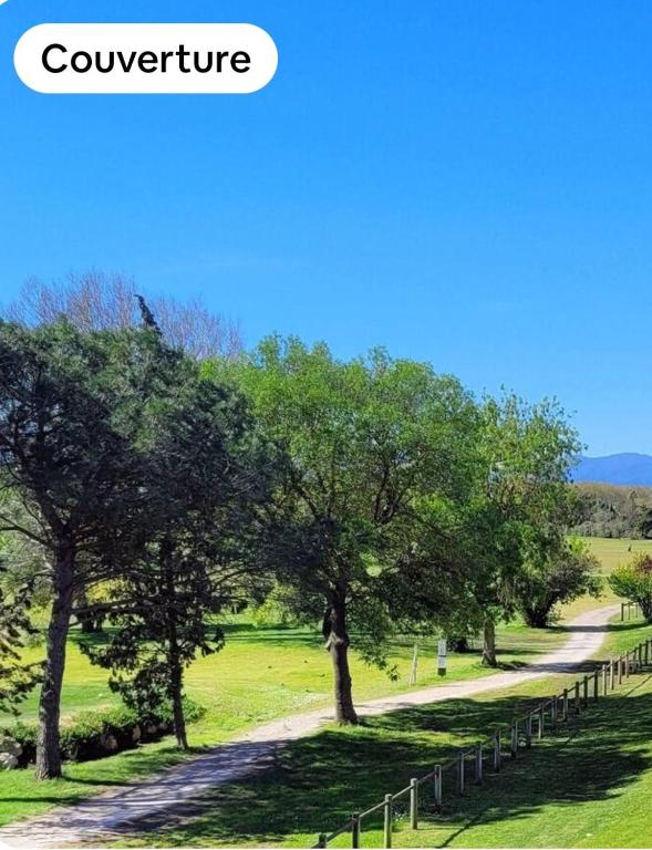 VERT Paradis ST CYPRIEN GOLF CLAIR 3 étoiles, 80 m2 avec Terrasse Pergola, Vue apaisante sur Pins parasols, 2è étage, 2 chambres, 3 CLIM, WIFI - Piscine, Parking et Park à vélos, Ascenseur - en Option Linge, Ménage - Pistes cyclables, Mer à proximité - 4