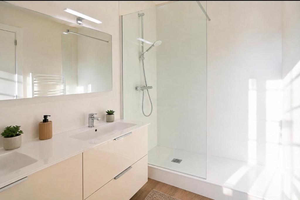 Saxe Gambetta - Spacieux 80m lumineux - 2 chambres balcon - 3