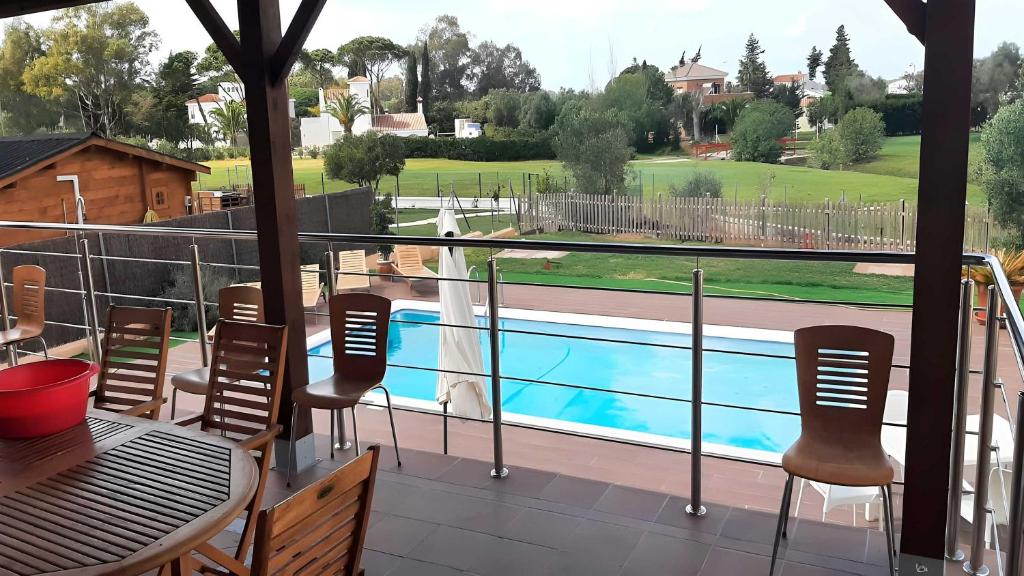 Chalet con Piscina Privada, Jardín y Gran Capacidad 18 personas - 2