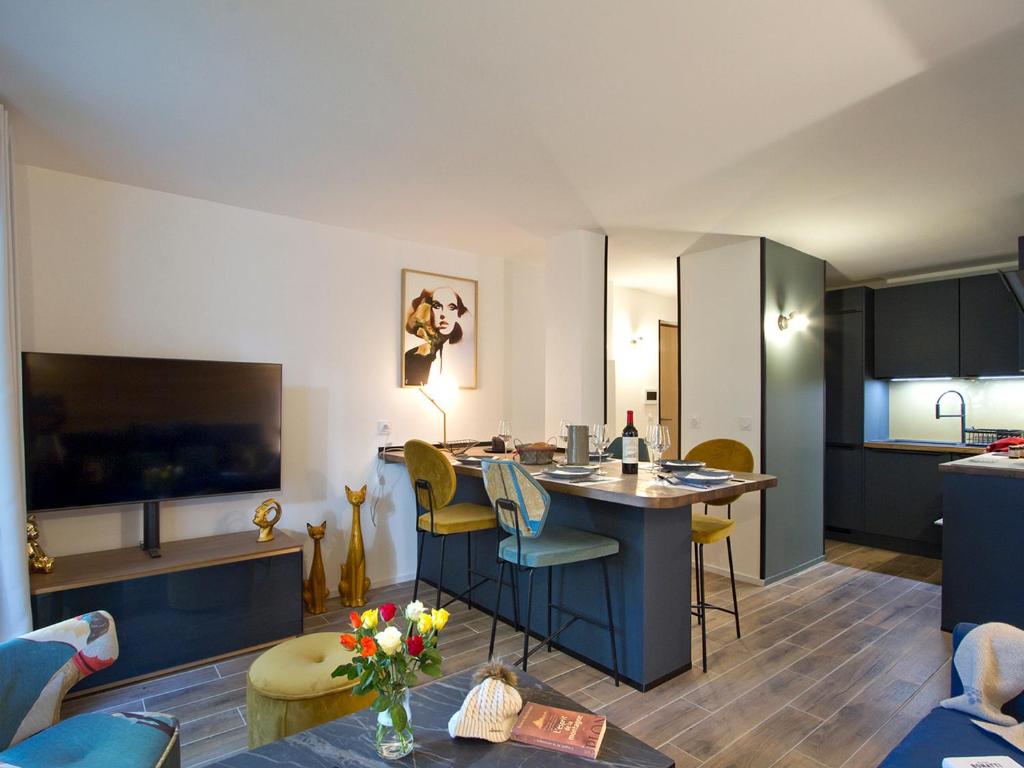 Appartement avec terrasse - 4 pers. - FR-1-905-19 - 1