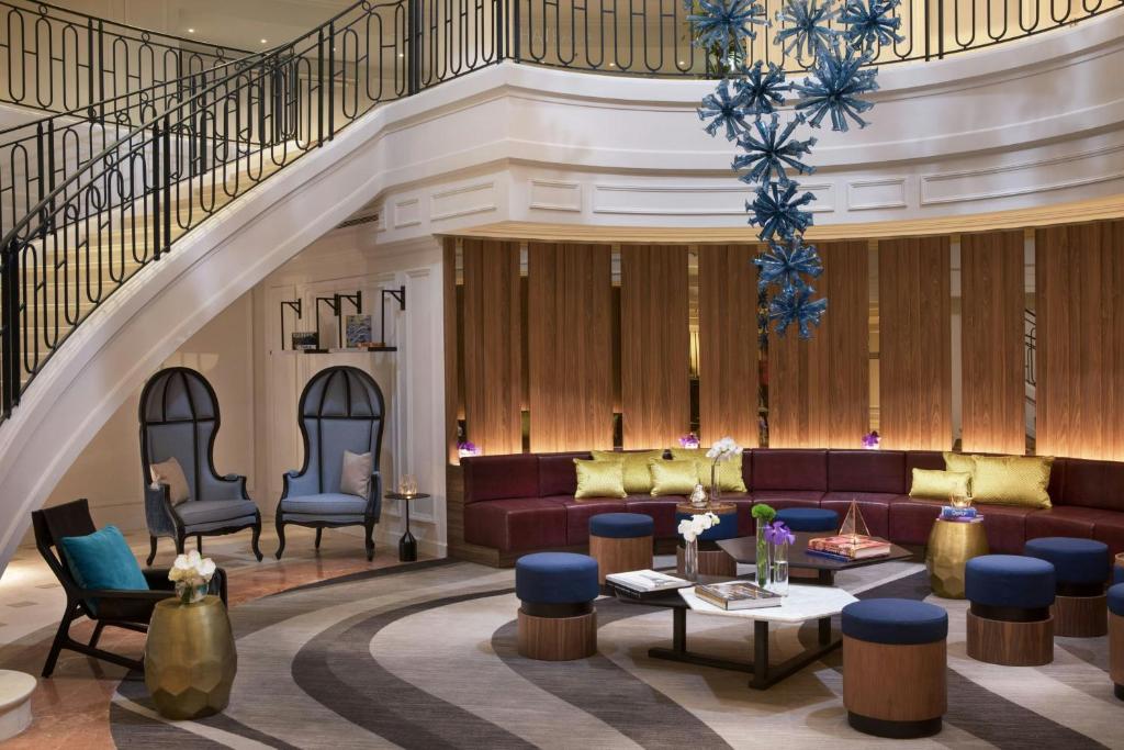 Renaissance Paris La Defense Hotel