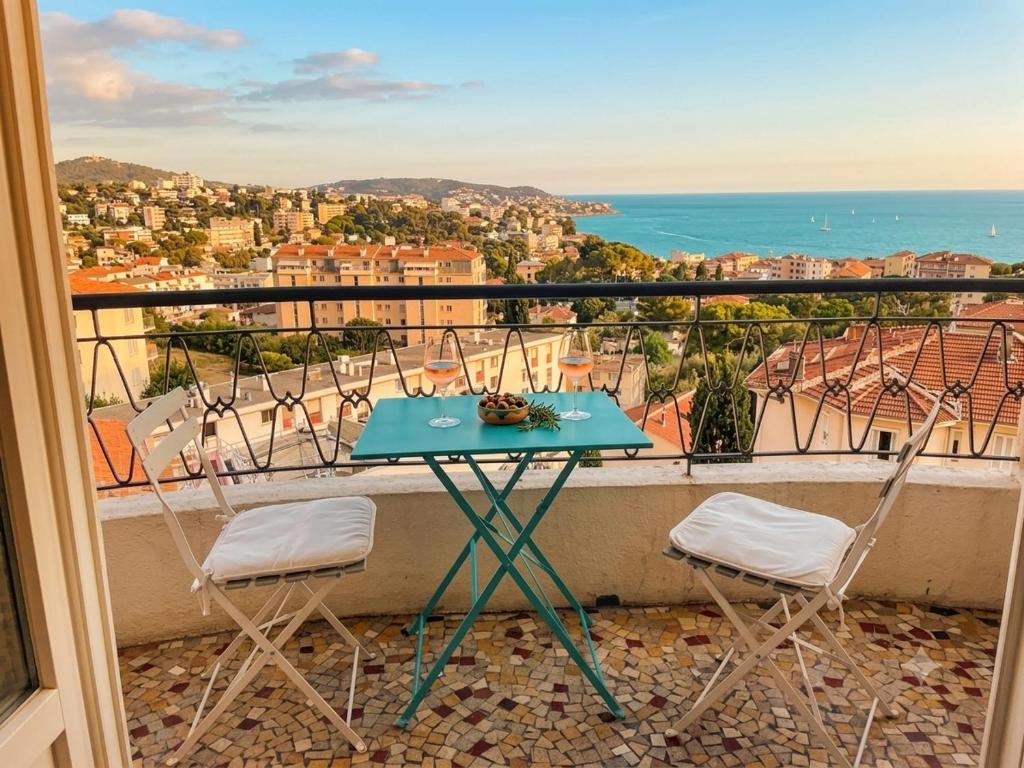 2 Pièces Vur Mer avec Balcon - 1