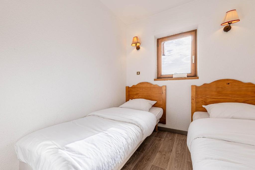Residence Altineige, Ski In-Out with WiFi in Val Thorens, "V9" by Versant Collection - 2