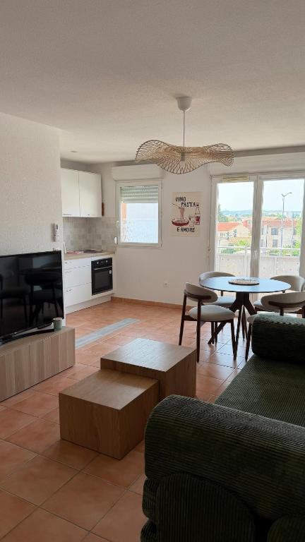 Narbonne Apartment - 1
