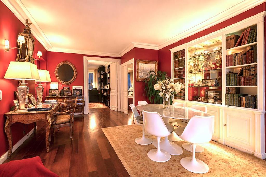 Luxury Apartment with Spectacular - 2