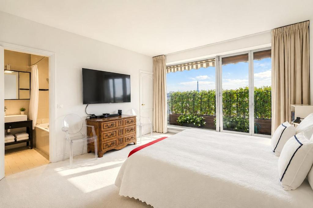 Luxury Apartment with Spectacular - 5