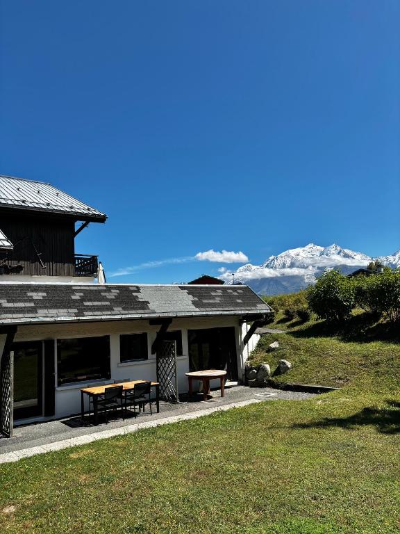 Pieds des pistes & jardin avec vue MontBlanc - terrasse rez de jardin, wifi, parking privé, linge de lit, cuisine équipée - 1 à 4 pers - 4