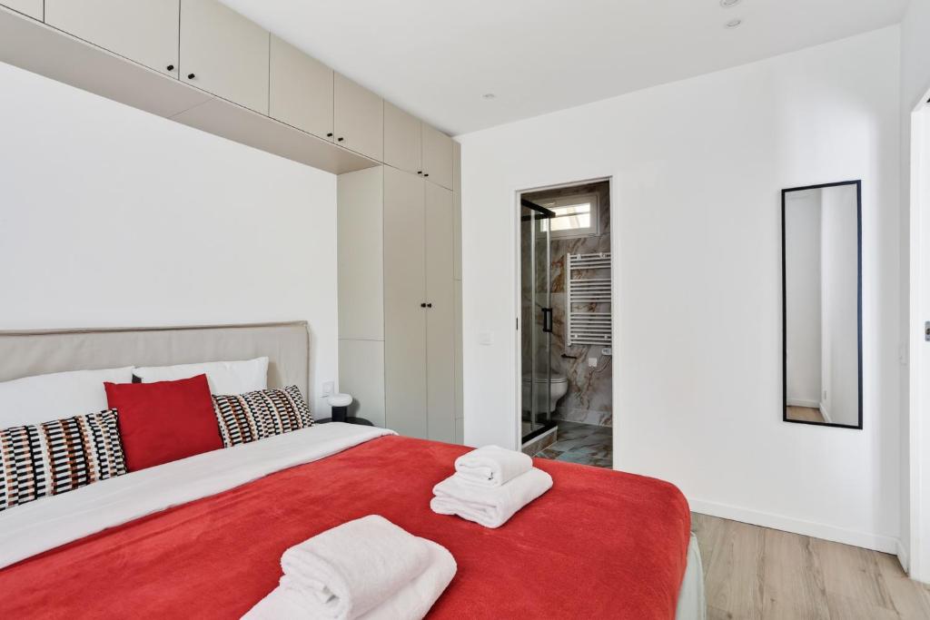 Branded New - Well Designed - 1BR Apt in Paris 20 - 3