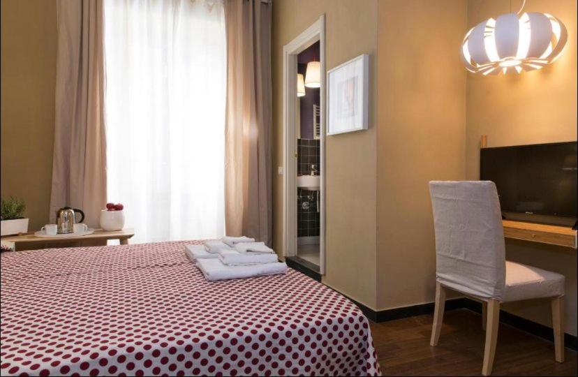 Guesthouse Fazio Rooms and Apartments - 1