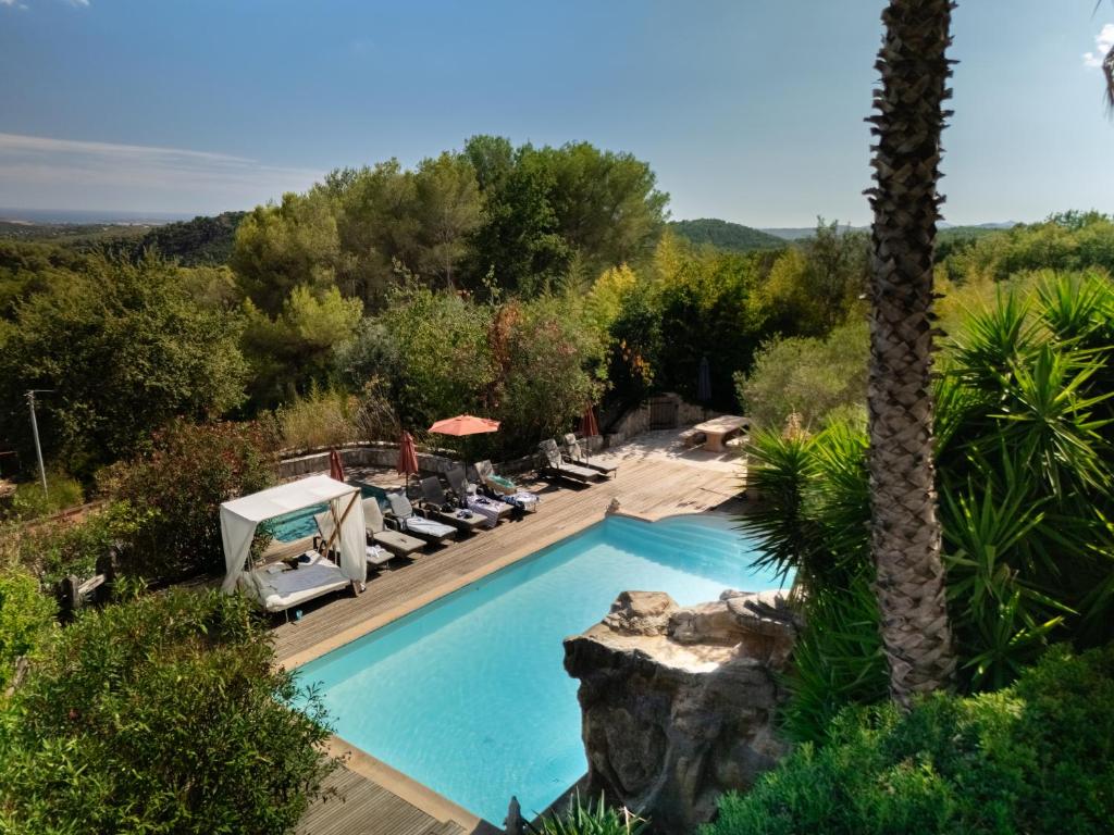 Magnificient family villa, pool, jaccuzi, sea view - 2