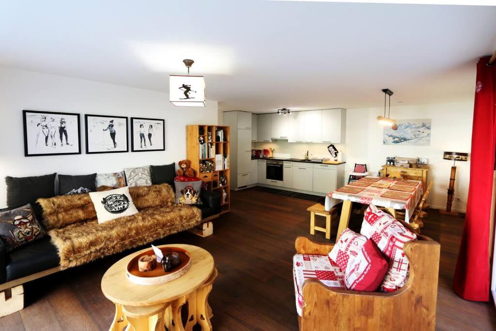 Perrine Garden - Cozy Central Apartment with Private Garden - 2