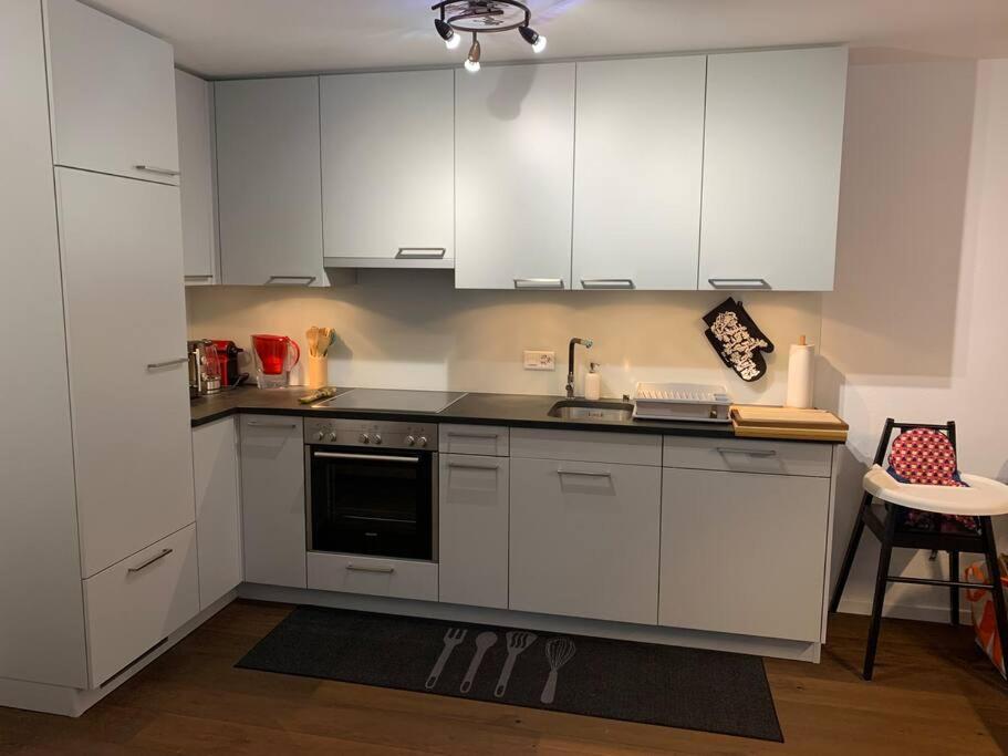 Perrine Garden - Cozy Central Apartment with Private Garden - 5