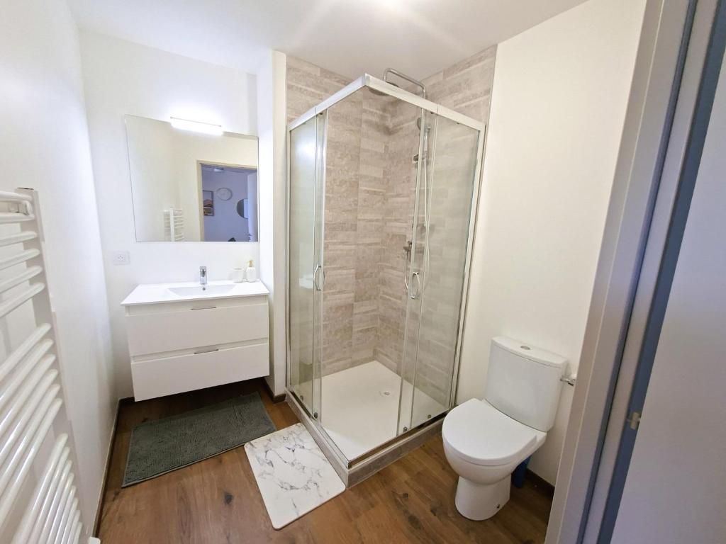 Studio rénové au centre-ville - 3