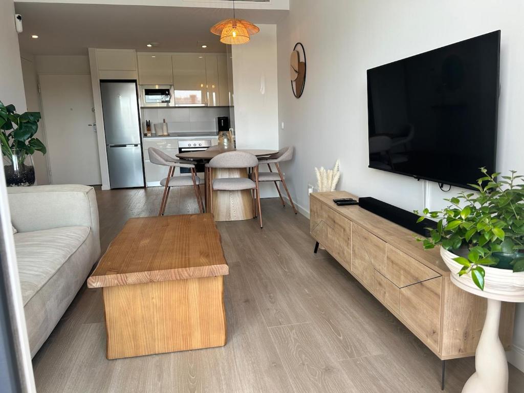 Modern apartment with pool in Estepona - 3