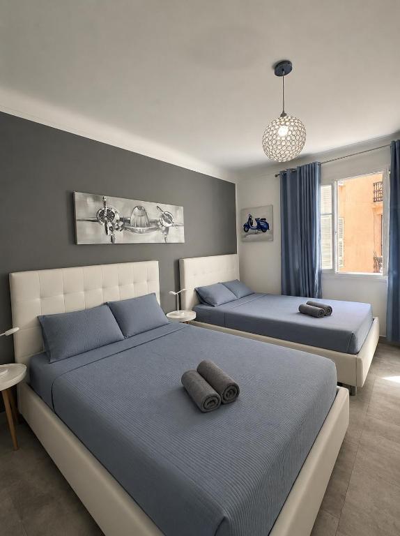 Private room - less than 3 minute walk to casino de monaco - 1
