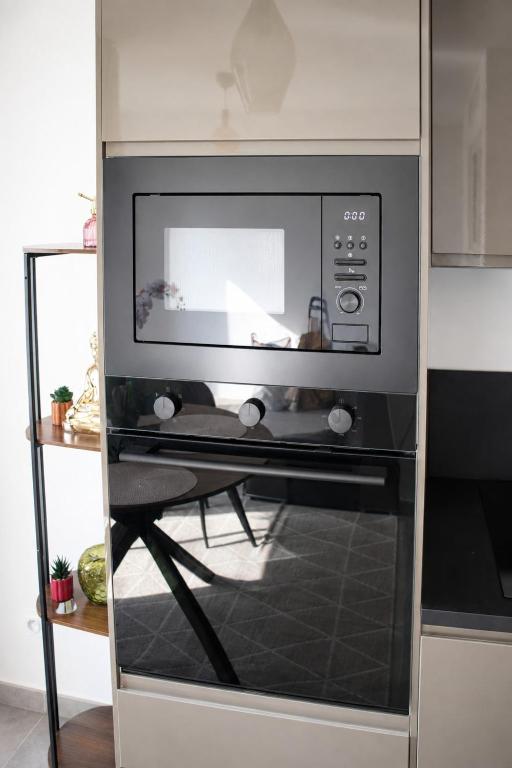 New 2-room air-conditioned apartment in the clouds - 4