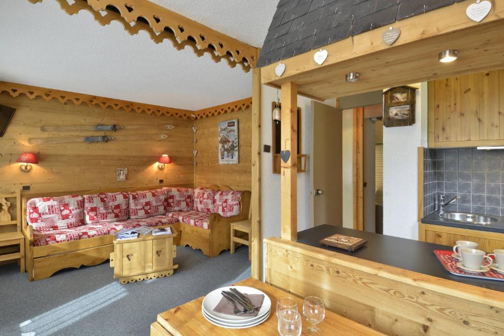 Résidence Pierre De Soleil - Appartement chaleureux et rénové · Skis aux pieds MAE-3575 - 1
