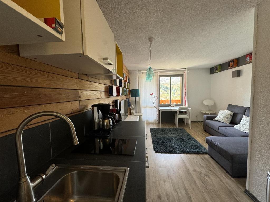 Résidence Carene - Appartement chaleureux · Proche des pistes · Vue pistes · Balcon MAE-3623 - 1