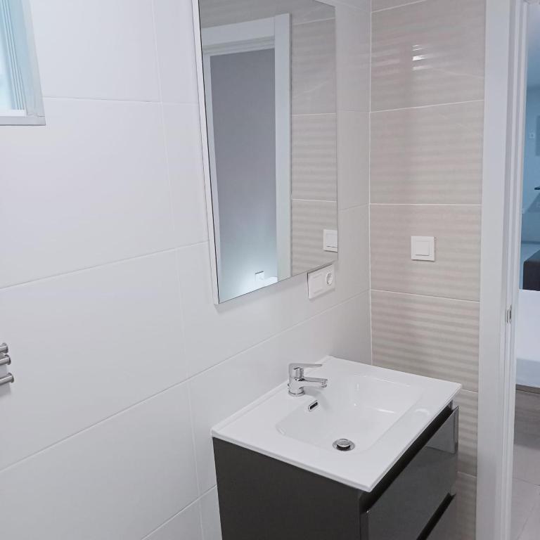 Apartamentos Benalua Alicante - Con Parking - Elegir en el momento de la reserva - 2